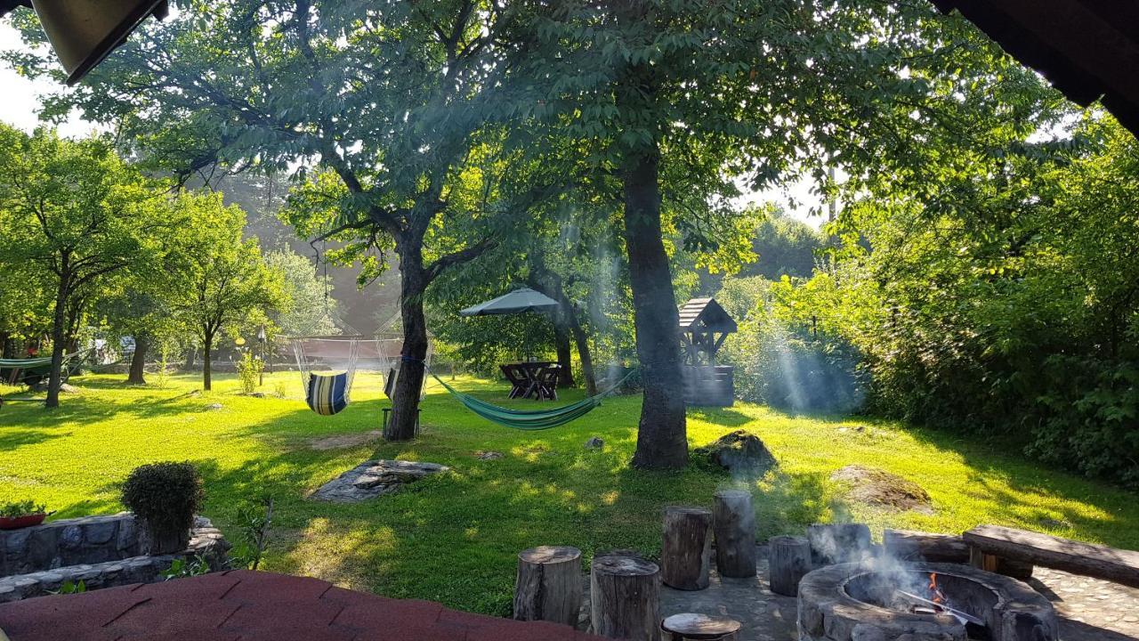 Вилла Casa Bunicului Vistisoara Экстерьер фото